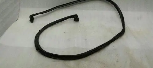 BMW 3 E46 Front door rubber seal 8227910