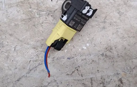Hyundai i20 (BC3 BI3) Airbag deployment crash/impact sensor 95920AA150
