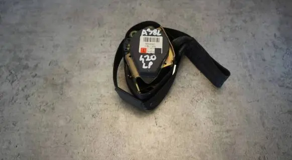 Audi A3 S3 8L Front seatbelt 8L3857705A