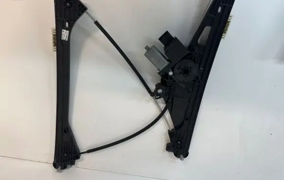 Peugeot 3008 II Front door electric window regulator 9830389280 B07774 G07758
