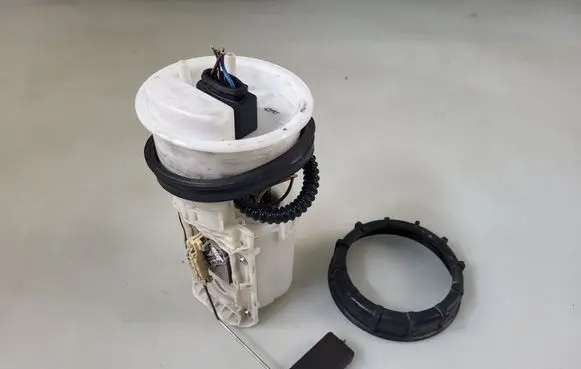 Seat Ibiza III (6L) In-tank fuel pump 