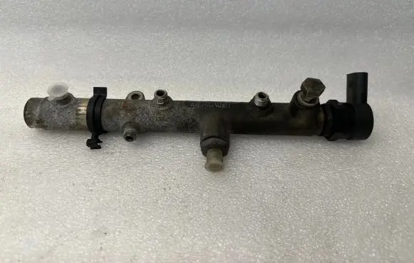 Audi A6 S6 C6 4F Fuel main line pipe 059130090J 057130764B