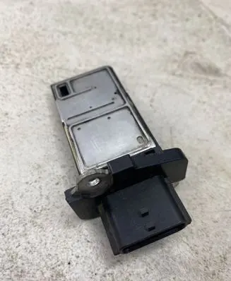 Nissan Pathfinder R51 Mass air flow meter 226807S000 AFH70M38