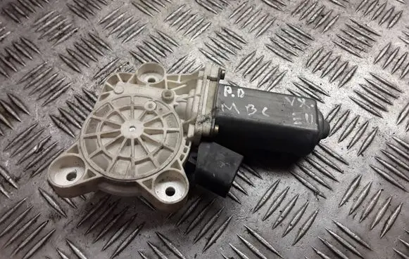 Mercedes-Benz C W203 Front door window regulator motor A2118201742 990595100