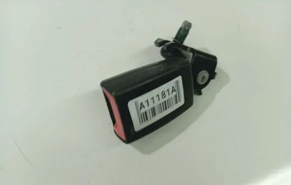 Opel Corsa D Rear seatbelt buckle 401266978