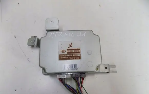 Nissan X-Trail T30 Transfer box differential control unit 31036EQ310