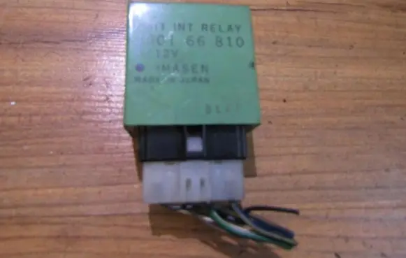 Mazda Xedos 9 Other relay j00166810 nenustayta