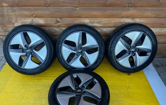 Hyundai i30 R17 alloy rim 