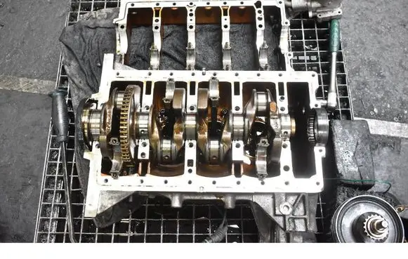 BMW X3 E83 Engine block N46B20BY