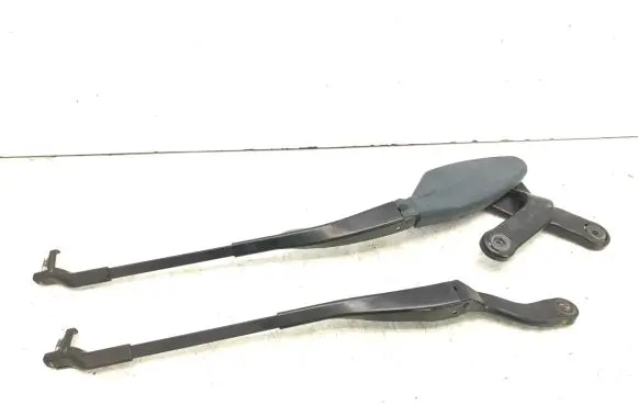 Mercedes-Benz CLS C219 Front wiper blade arm A2118200344 A2118200444