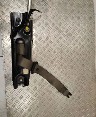 Volvo V70 Front seatbelt 6041213RHC