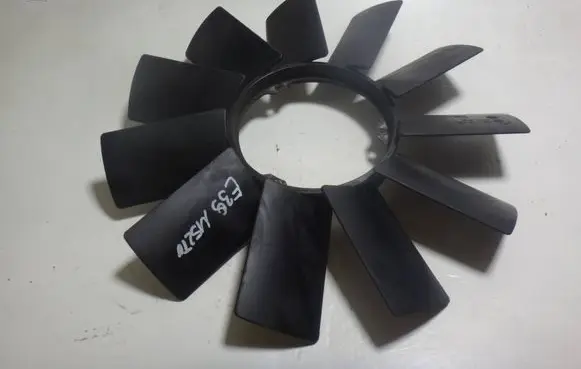 BMW 5 E39 Fan impeller 1712058
