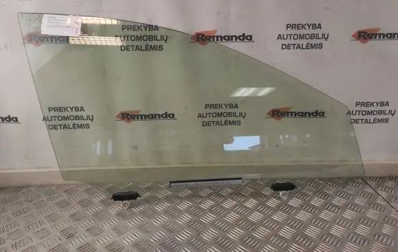 Toyota RAV 4 (XA40) Front door window glass four-door 