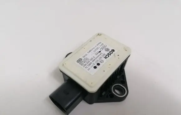 Audi A4 S4 B8 8K ESP acceleration yaw rate sensor 8K0907637A 0265005667