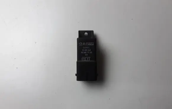 Peugeot 508 Glow plug pre-heat relay 9666671780