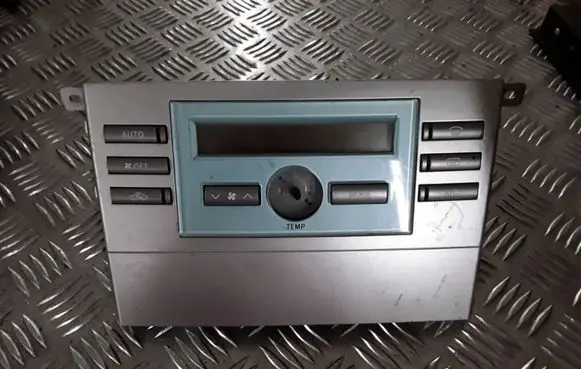 Toyota Corolla Verso AR10 Climate control unit 559020F010B 4B16021J 559000F030