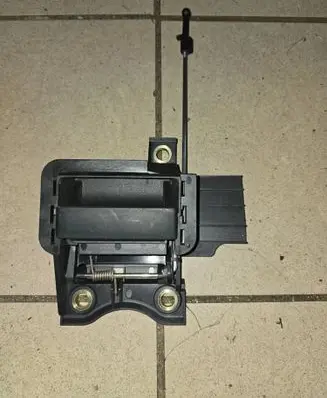 Volkswagen Caddy Loading door interior handle 2K0829309