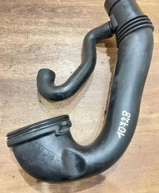 BMW 5 E39 Air intake duct part 2248154