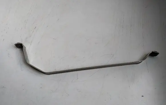 BMW 5 F10 F11 Fuel tank mounting bracket 7053972