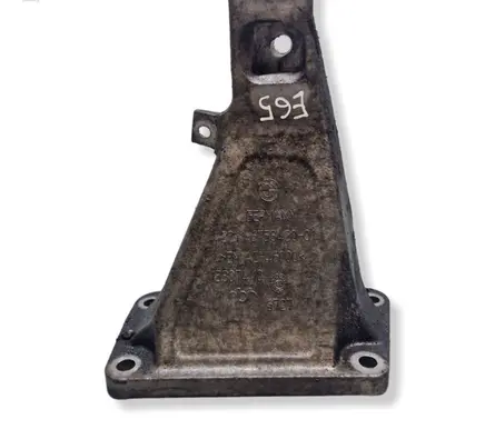 BMW 7 E65 E66 Engine mounting bracket 6758420 13807410