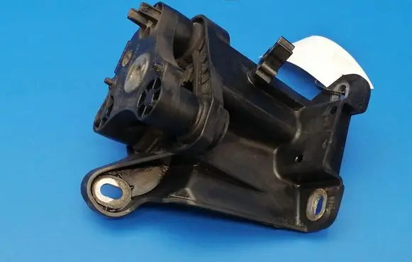 Mercedes-Benz E W212 ABS pump bracket A2124300410