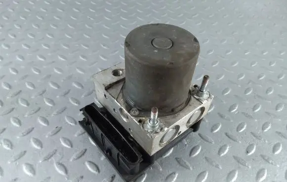 Toyota Avensis T270 ABS Pump 4454005120 0265251999