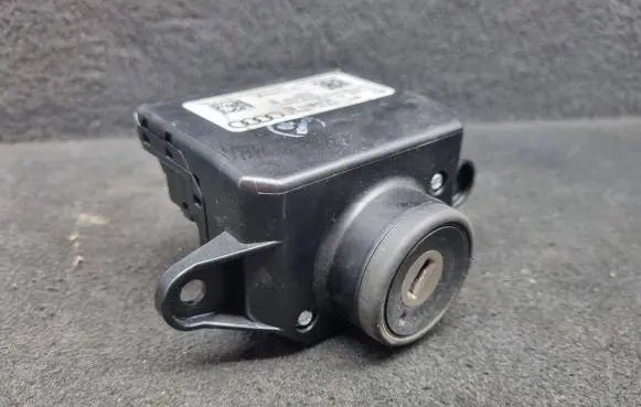 Audi A6 S6 C6 4F Ignition lock 4F0909135E 4F0910132E