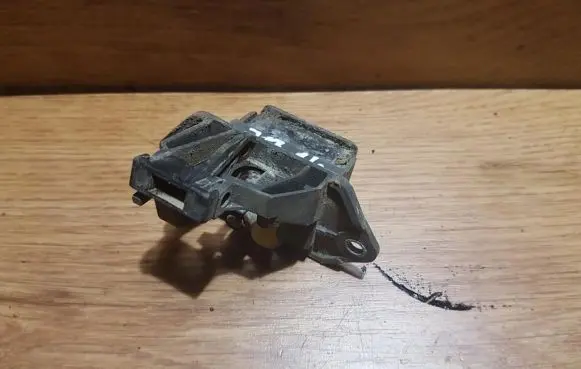 Opel Vectra A Tailgate exterior lock 