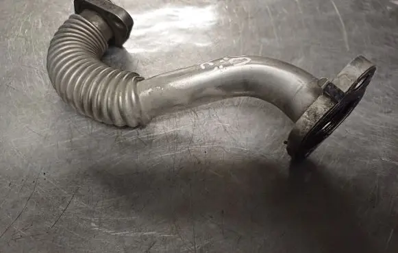 Nissan Qashqai EGR valve line/pipe/hose