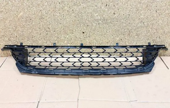 Toyota Corolla E210 E21 Front bumper lower grill 5316502160