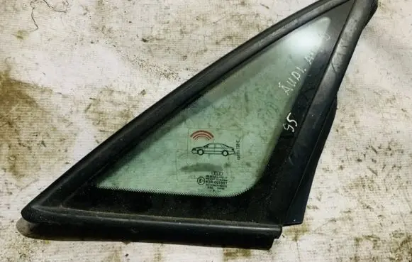 Audi A4 S4 B5 8D Rear side window