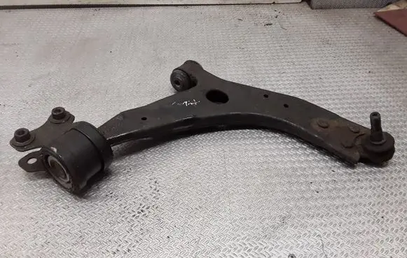 Ford Focus C-MAX Front lower control arm/wishbone