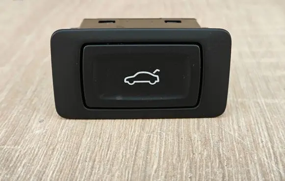 Audi Q5 SQ5 8R Tailgate/boot open switch button 4G0959831A