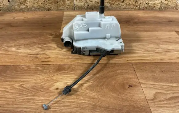 Citroen C3 Front door lock 46983280 0708204601