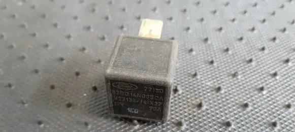 Ford Scorpio Other relay 83BG14N089CA V23134-J4-X37