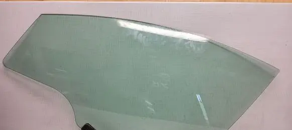 Fiat Bravo Front door window glass four-door