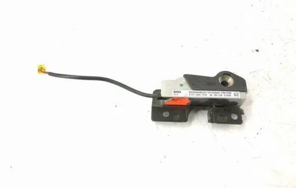 Mercedes-Benz GL X164 Front driver seat rail 0118207310 A0118207310