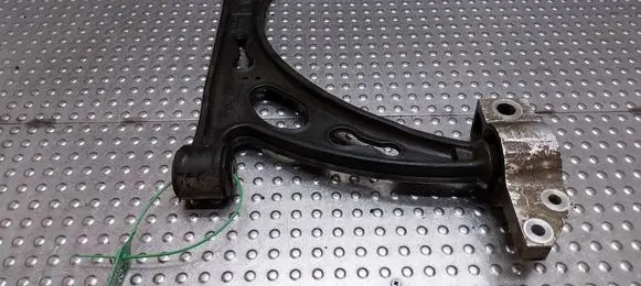 Volkswagen Touran I Front control arm 1K0407153G