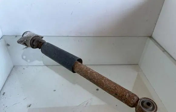 Volkswagen Golf IV Rear shock absorber/damper