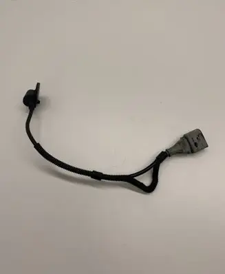 Volkswagen PASSAT B6 Crankshaft position sensor 9805940