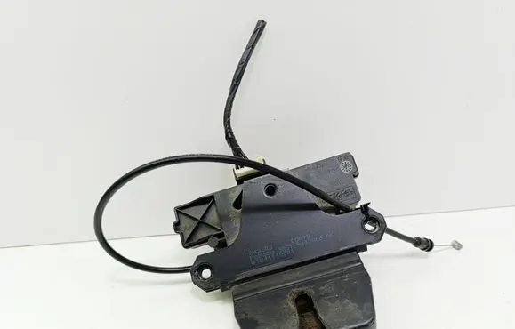 Tailgate/trunk/boot lock/catch/latch