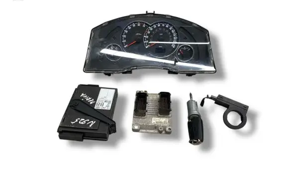 Opel Meriva A Engine ECU kit and lock set 55353613 1039S17954 0261208255