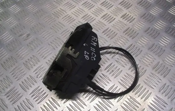 Renault Megane II Front door lock