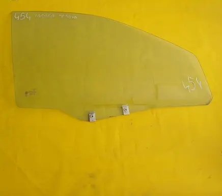 Tata Indica Vista II Front door window glass four-door
