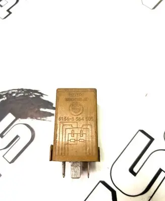 BMW 5 E39 Window wiper relay 8384505 61368384505