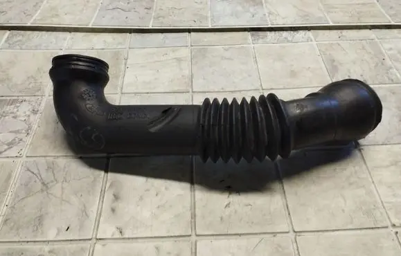 Mazda 2 Air intake hose/pipe 9R504CE