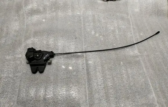 Mercedes-Benz E W212 Tailgate/trunk/boot lock/catch/latch A2047500485