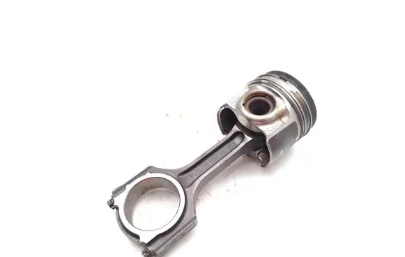 Ford Focus Piston with connecting rod YMF6 RFGK206205BA