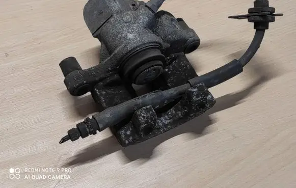 Ford Focus Rear brake caliper