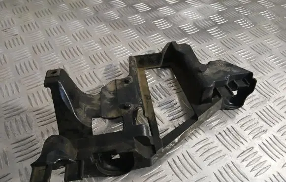 BMW X5 E53 Headlight/headlamp mounting bracket 224567l
